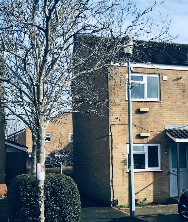 Apartmán Travelling Stop Swindon Exteriér fotografie